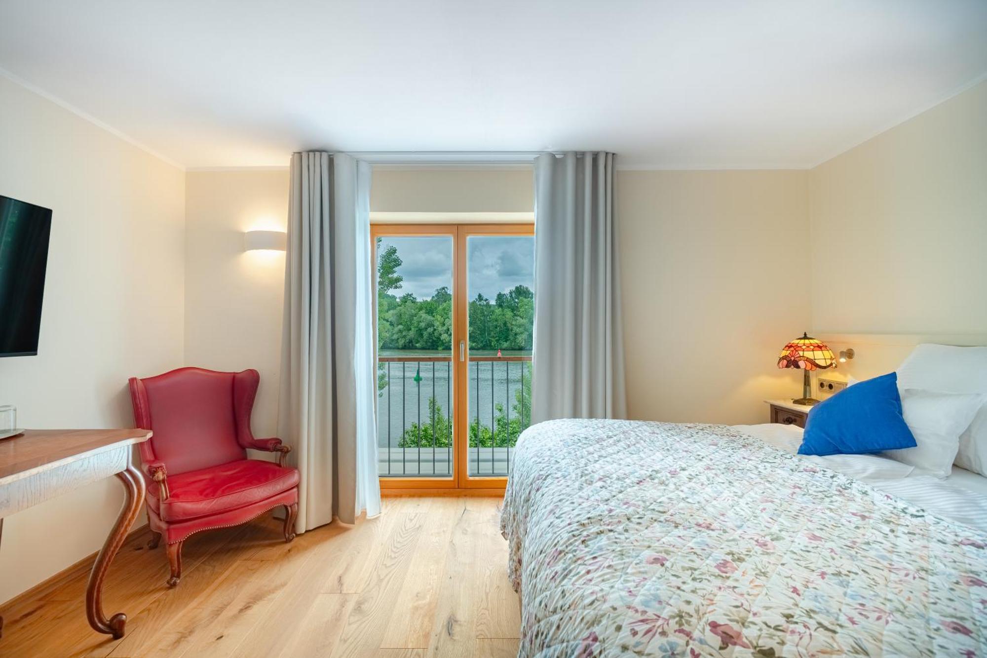 Boutique-Hotel Maroggo Margetshoechheim Екстер'єр фото