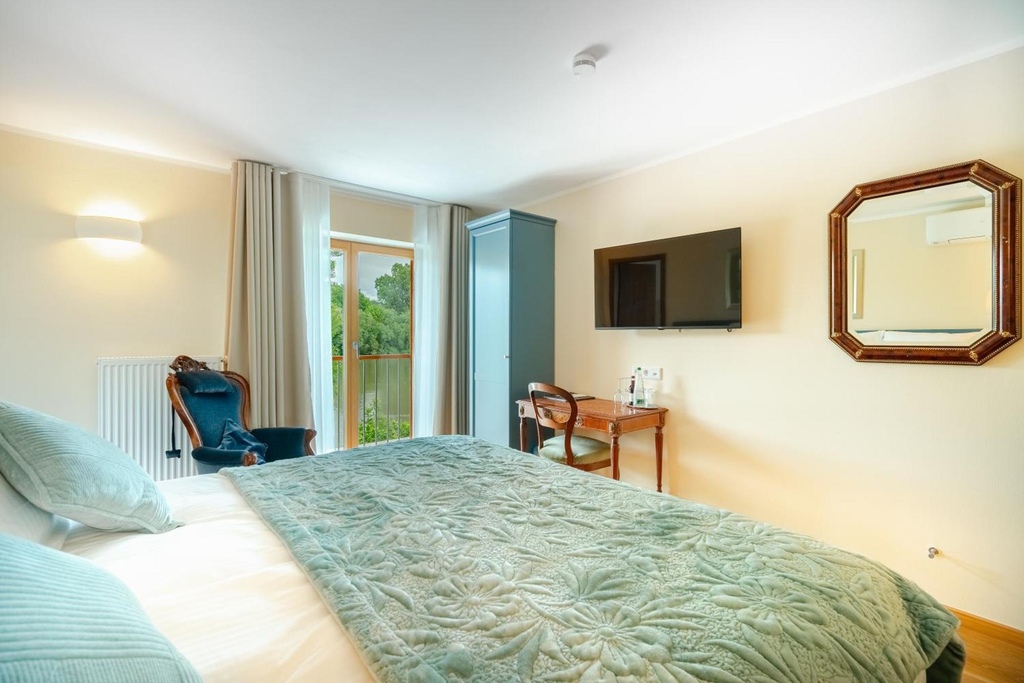 Boutique-Hotel Maroggo Margetshoechheim Екстер'єр фото